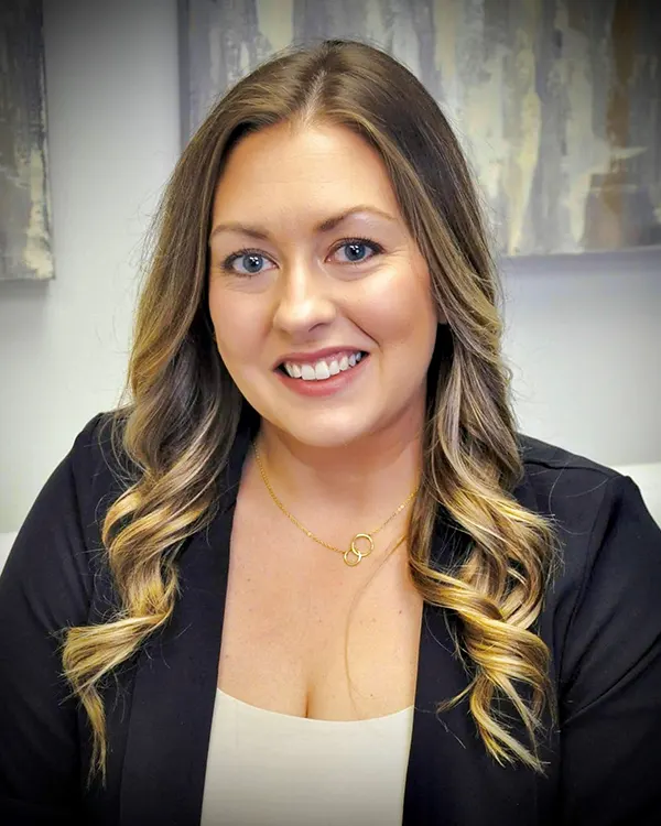 Graham Megan 2_600x750