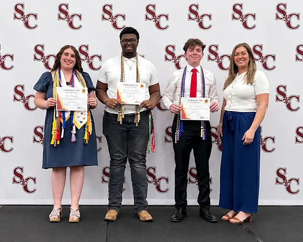 Chamber Presents Scholarships to Deserving Students | The Greater Odenville Chamber of Commerce proudly presented $1,000 scholarships to
